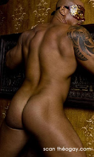 Quentin ex Alliage en show nu sur un site gay