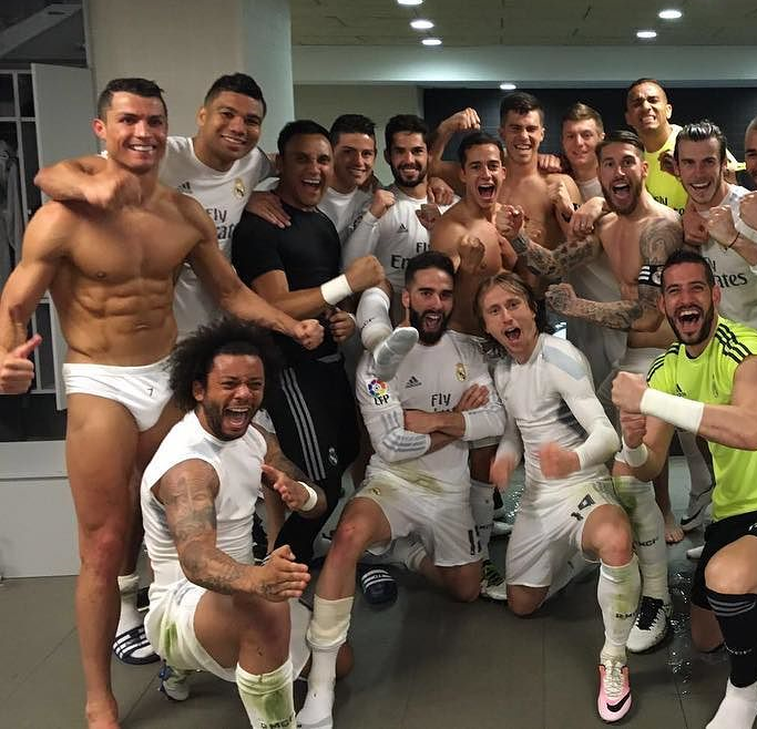 Ronaldo en slip - beau paquet au foot